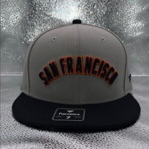 (NEW) SAN FRANCISCO GIANTS FITTED HAT SIZE 7